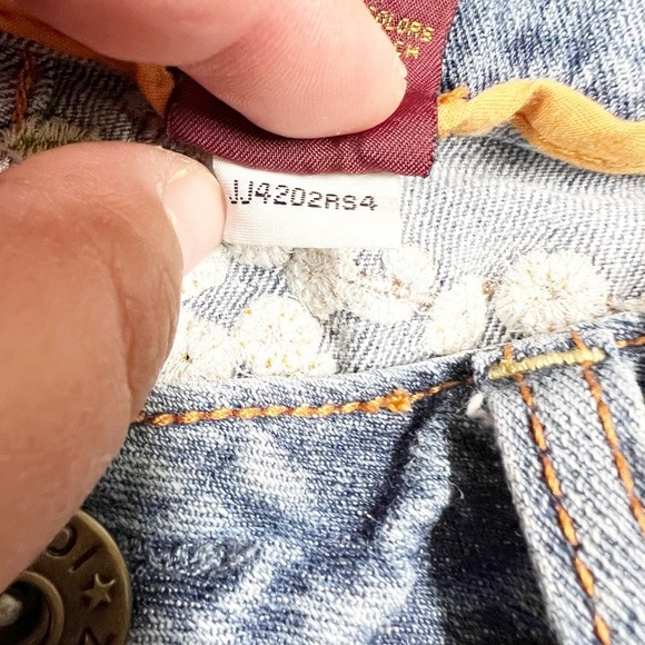 Zana Di Womens 90s Y2K Floral Embroidered Rhinestone Low Rise Flare Jean Size 9 - Picture 12 of 15